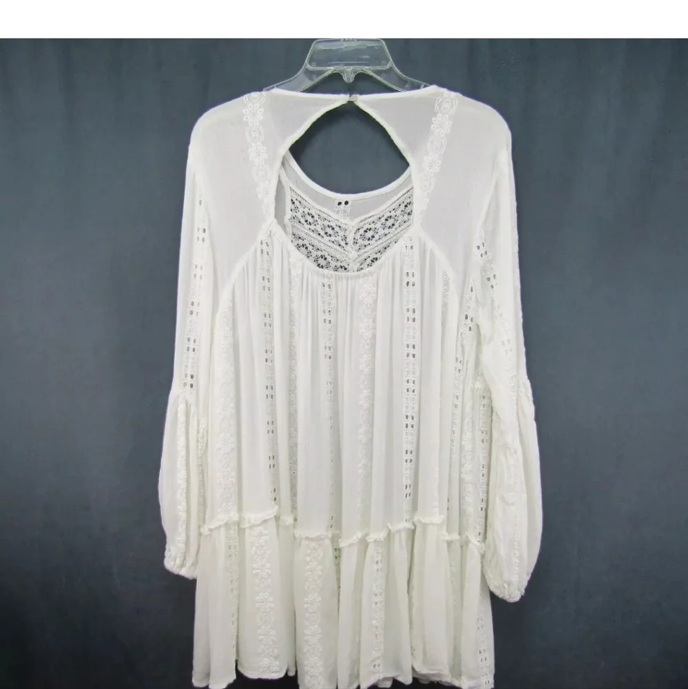 Free People White Crotchet Lace top Open Back Bohemian Swing size XS